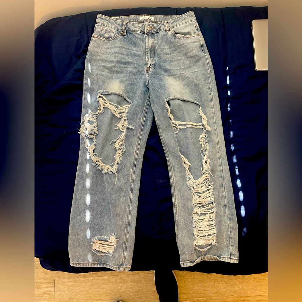 Ripped Boyfriend Jeans